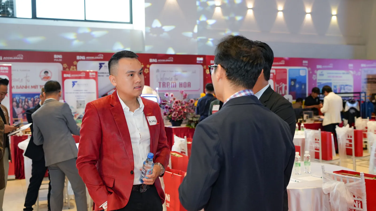 Active networking activities at the BNI Pulse Chapter launch event